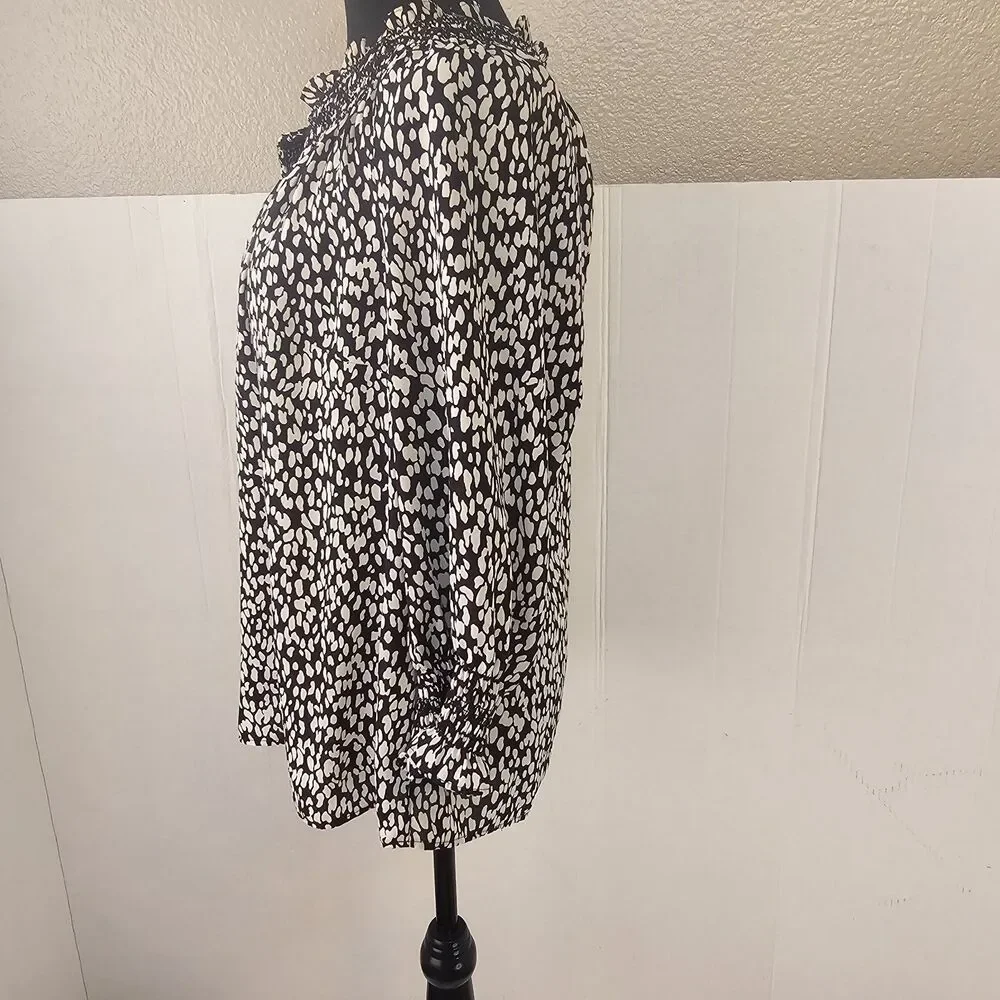 Talbots Long Sleeve Blouse Abstract Animal Print Sz Medium Ruffled Details V0446 - Picture 3 of 9